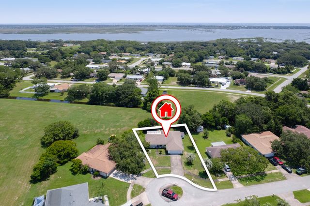 725 Saco Ct, St Augustine, FL 32086