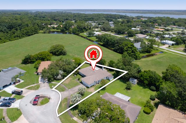 725 Saco Ct, St Augustine, FL 32086