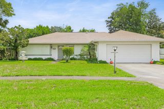 725 Saco Ct, St Augustine, FL 32086