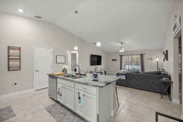 9609 SW 40TH TERRACE, Ocala, FL 34476