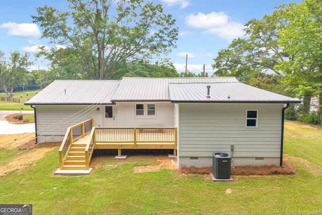 152 Mountain Creek Drive, Pendergrass, GA 30567