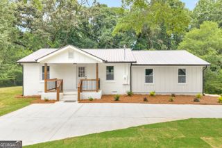 152 Mountain Creek Drive, Pendergrass, GA 30567