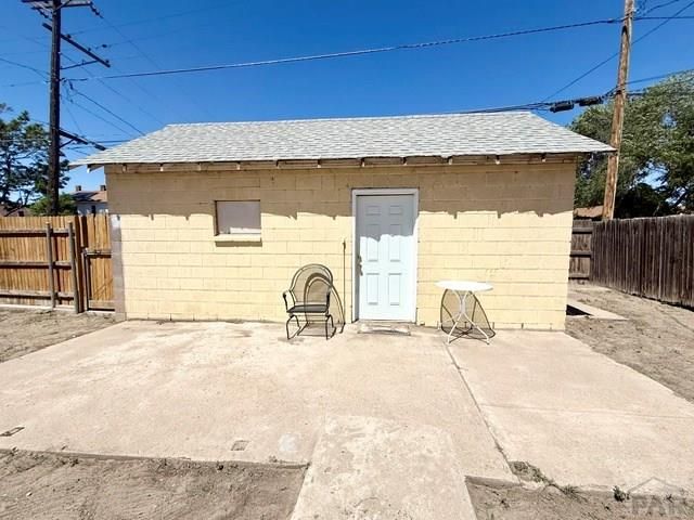 945 Elm St, Pueblo, CO 81004