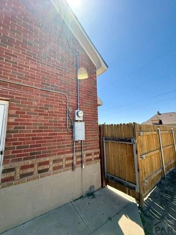 945 Elm St, Pueblo, CO 81004