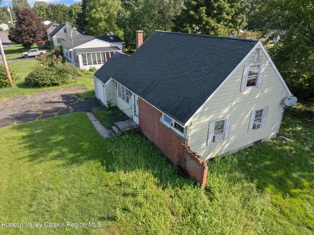 39 Wallkill Avenue, Tillson, NY 12486