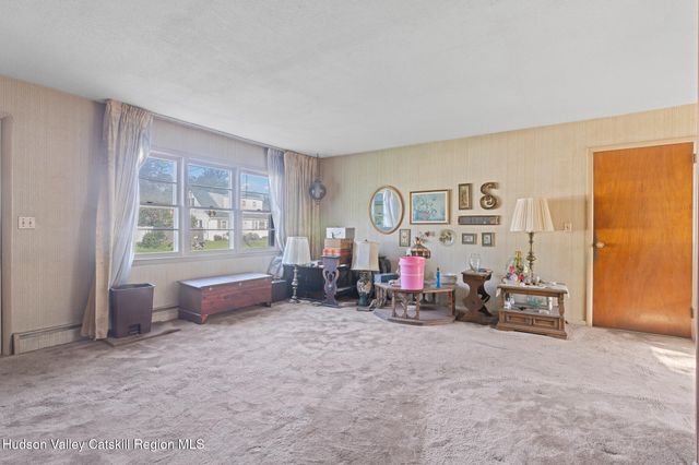 39 Wallkill Avenue, Tillson, NY 12486