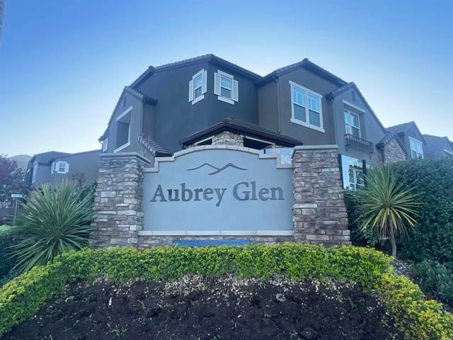 1504 Mirabelle Lane, Santee, CA 92071