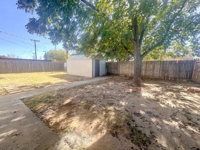 5403 32nd Street, Lubbock, TX 79407