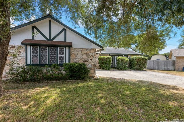 13200 Montecito, San Antonio, TX 78233