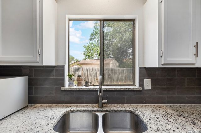 13200 Montecito, San Antonio, TX 78233