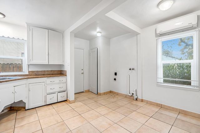 424 E Cambridge, Fresno, CA 93704