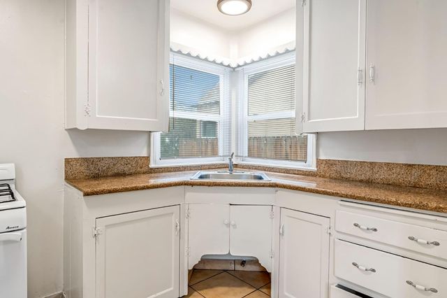 424 E Cambridge, Fresno, CA 93704