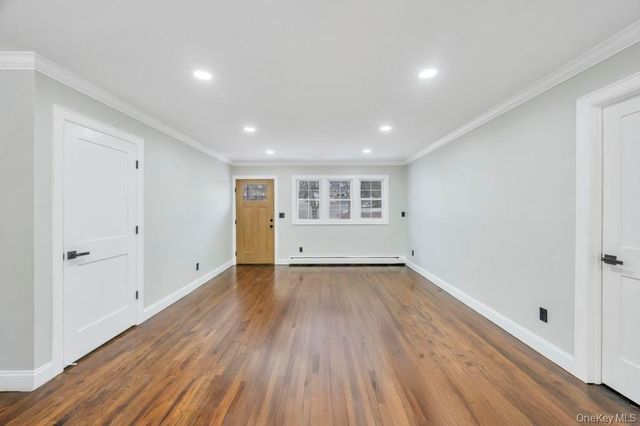 46 Ellen Place, Kings Park, NY 11754