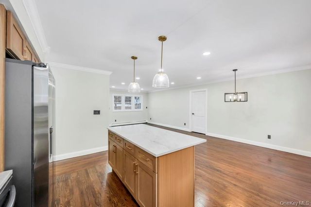 46 Ellen Place, Kings Park, NY 11754