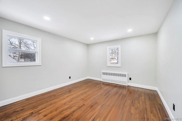 46 Ellen Place, Kings Park, NY 11754