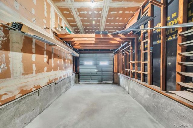 46 Ellen Place, Kings Park, NY 11754