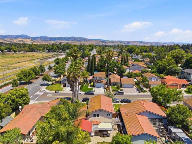 5313 Avenida Almendros, San Jose, CA 95123