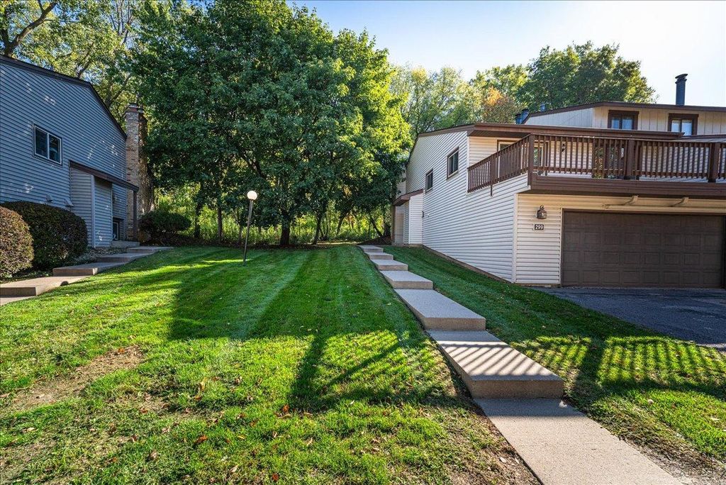 299 River Woods Lane, Burnsville, MN 55337 — photo 3