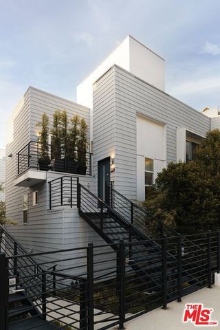 1925 Griffith Park Boulevard, Los Angeles, CA 90039