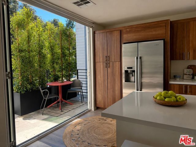 1925 Griffith Park Boulevard, Los Angeles, CA 90039