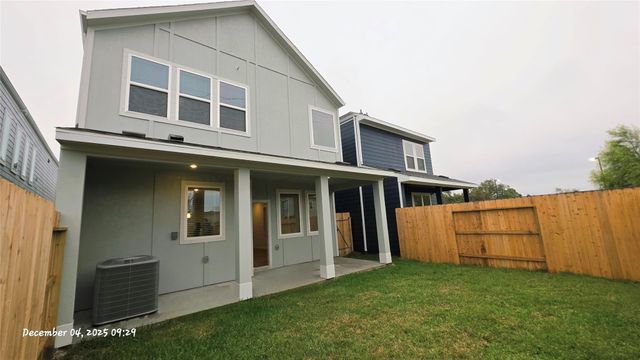 2173 Bay Breeze Drive, Kemah, TX 77565