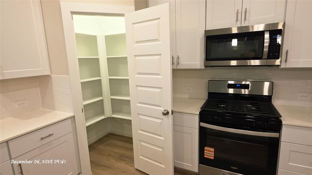 2173 Bay Breeze Drive, Kemah, TX 77565