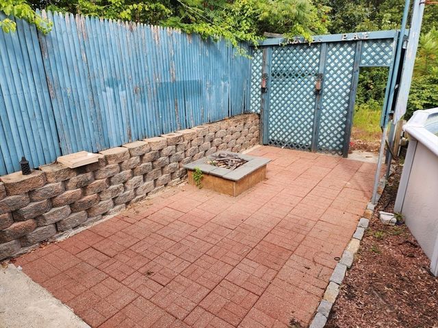 381 Oxford No, Auburn, MA 01501