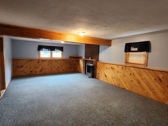 381 Oxford No, Auburn, MA 01501