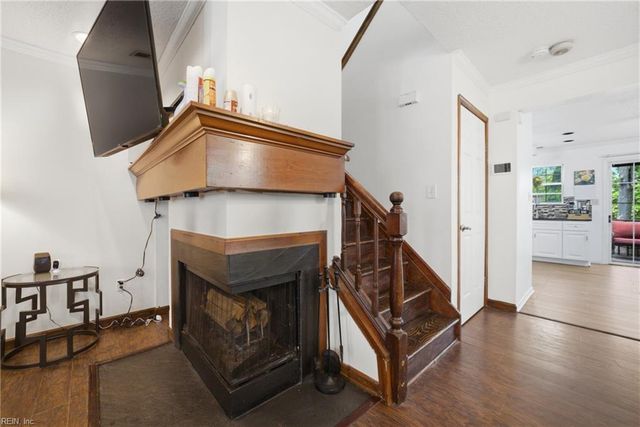 378 Rivers Ridge CIR, Newport News, VA 23608