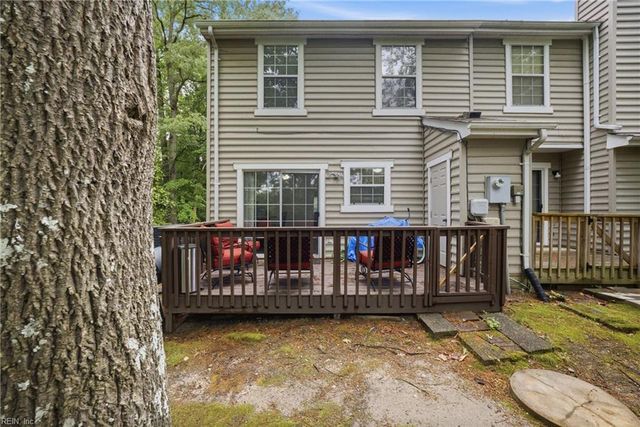 378 Rivers Ridge CIR, Newport News, VA 23608