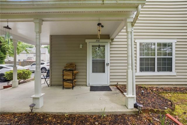 378 Rivers Ridge CIR, Newport News, VA 23608