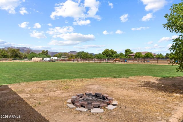 7350 N 185TH Avenue, Waddell, AZ 85355