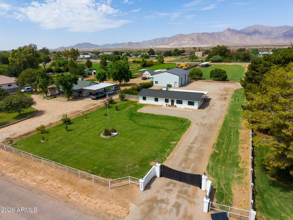 7350 N 185TH Avenue, Waddell, AZ 85355 — exterior