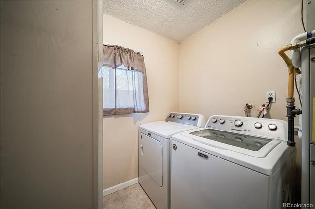1300 S Carson Way, Aurora, CO 80012