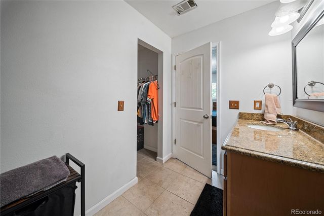 1300 S Carson Way, Aurora, CO 80012