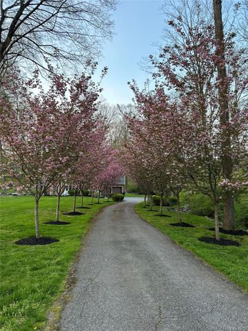 21 Franklin Drive, Mahopac, NY 10541