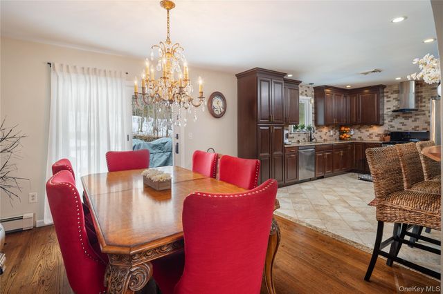 21 Franklin Drive, Mahopac, NY 10541