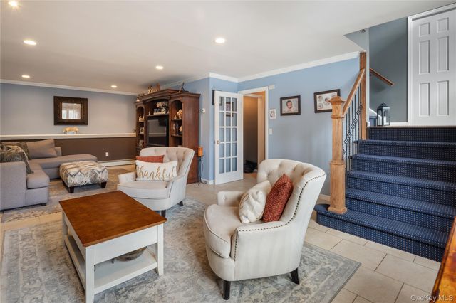 21 Franklin Drive, Mahopac, NY 10541