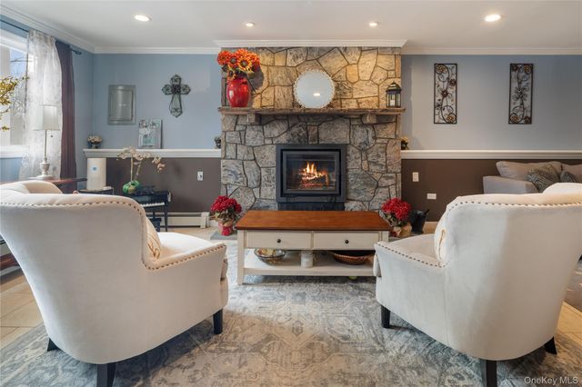 21 Franklin Drive, Mahopac, NY 10541