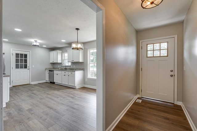 34 Boxer Lane, Rock Spring, GA 30739
