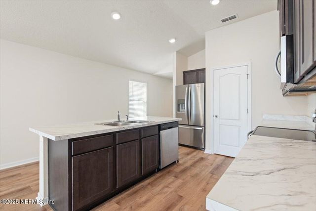 10032 SITTING FOX Drive, Jacksonville, FL 32222