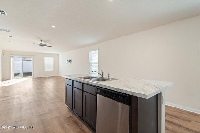 10032 SITTING FOX Drive, Jacksonville, FL 32222