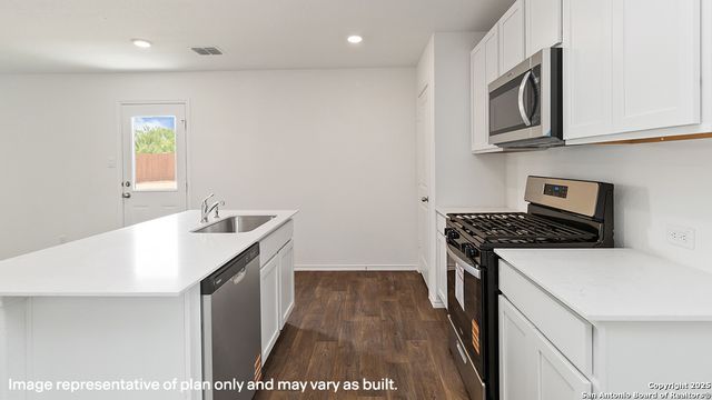 5902 Cosmic Crisp, San Antonio, TX 78252