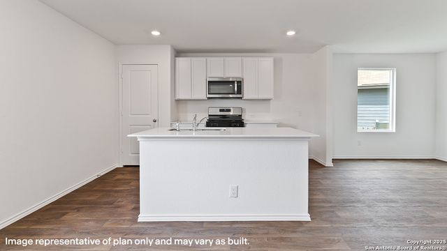 5902 Cosmic Crisp, San Antonio, TX 78252
