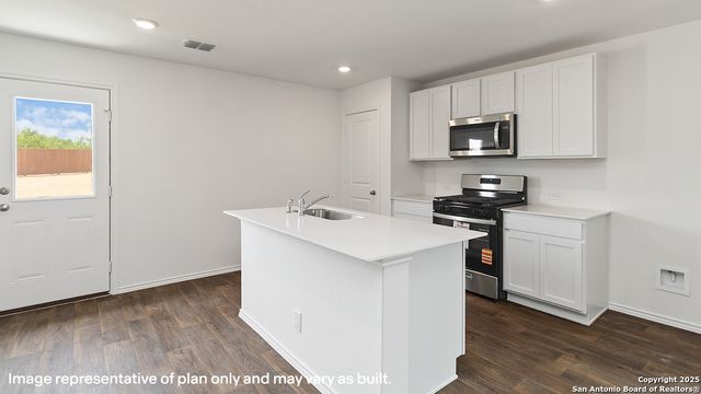 5902 Cosmic Crisp, San Antonio, TX 78252
