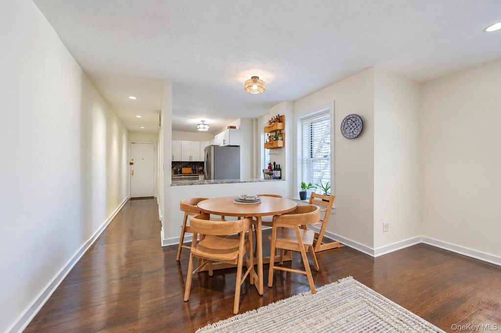51-42 30th Avenue 4J, Woodside, NY 11377 — photo 3