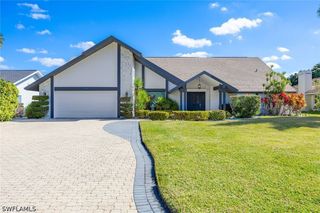 2529 Kings Lake BLVD, Naples, FL 34112