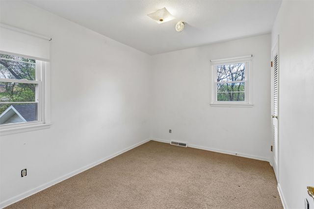 600 Ridge Road, Carlisle, IA 50047
