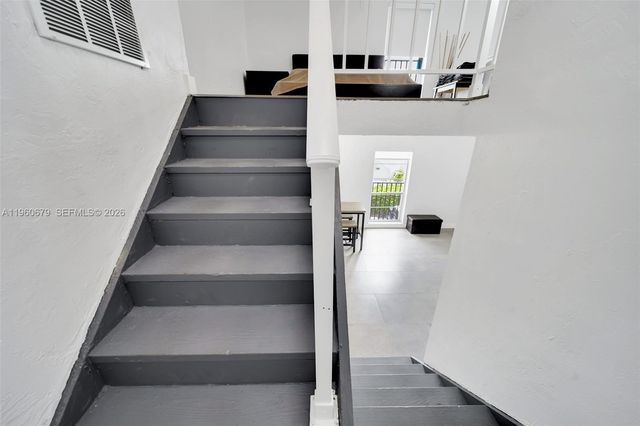 6900 N Kendall Dr A303, Pinecrest, FL 33156