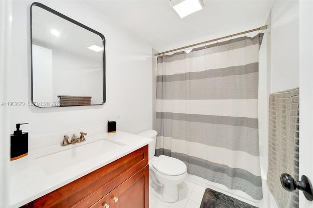 6900 N Kendall Dr A303, Pinecrest, FL 33156